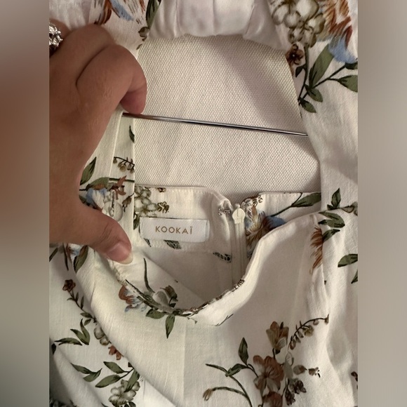 Floral Romper - Picture 6 of 7